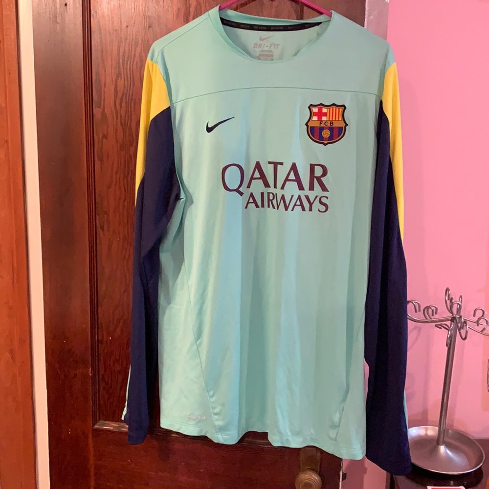 Long sleeved Barcelona’s FC jersey! Size XL